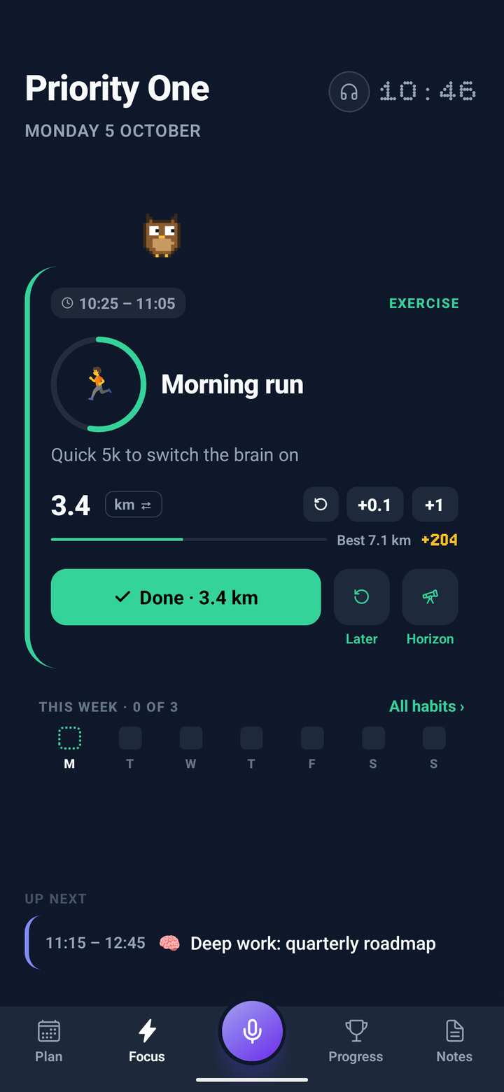 A morning run on Focus counting 3.4 km, with buttons to add distance and Done showing the total